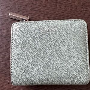 Kate Spade New York L-Zip Bifold Leather